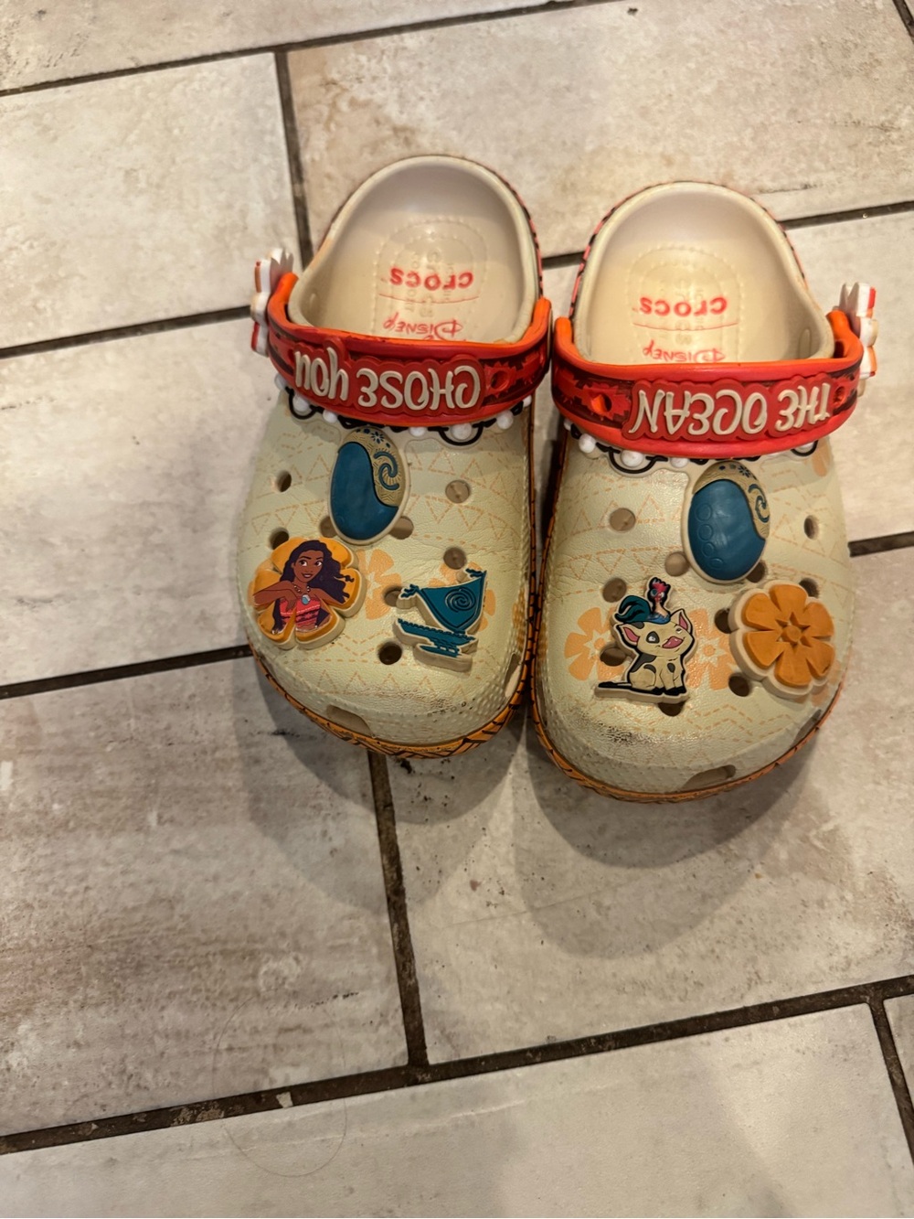Disney Moana Kids' Beige and Orange Croc Sandals